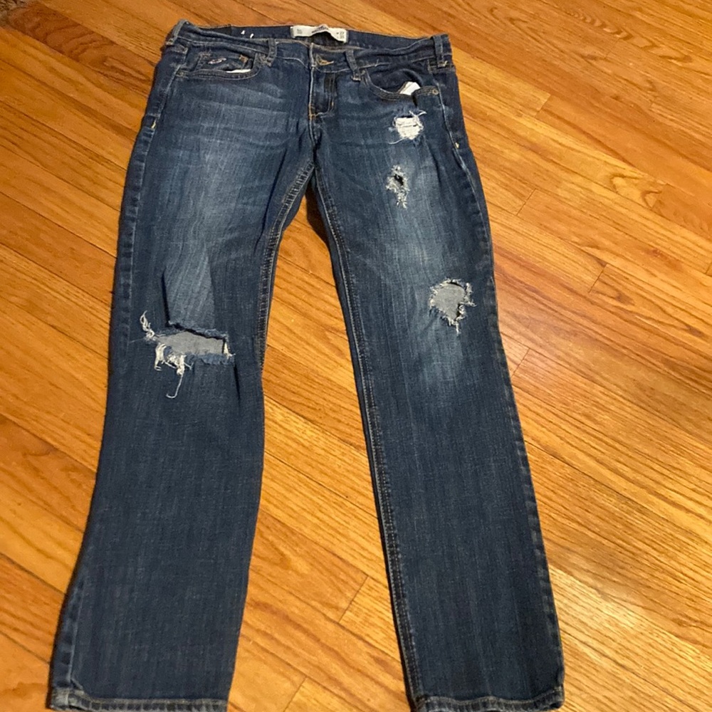 Hollister ripped jeans size 27